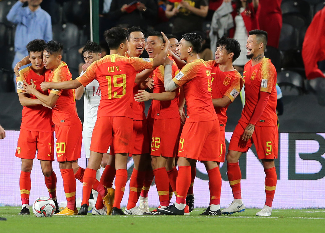 王洪亮：85一代球员爱学习沟通多；希望有机会去欧洲深度提高